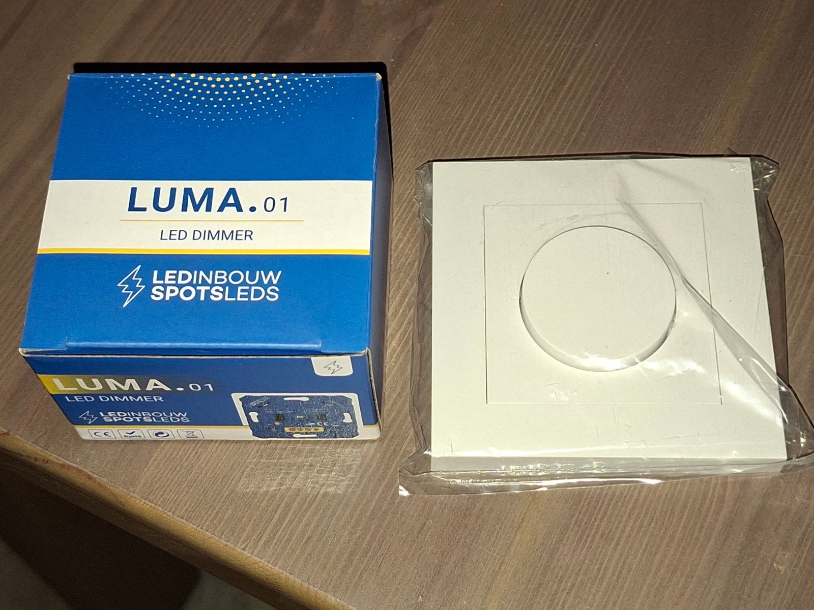 LED Dimmer, Enlèvement
