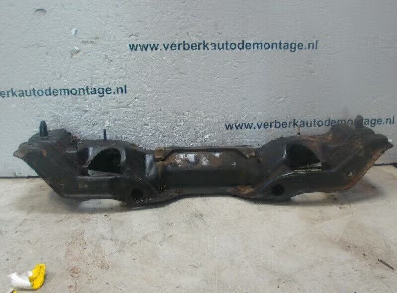 SUBFRAME VOOR Volvo 960 I Estate (01-1990/01-1997), Enlèvement ou Envoi, Info@volvocars.com, Volvo Car Germany GmbH, Siegburger Straße 229 50679 Köln, DE