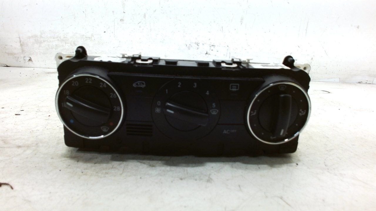 Bedieningspaneel kachel Mercedes-Benz B-Klasse, Onderdelen@venauto.nl, Van der Ven Autorecycling B.V., Ettenseweg 76, 4706 PB Roosendaal, The Netherlands