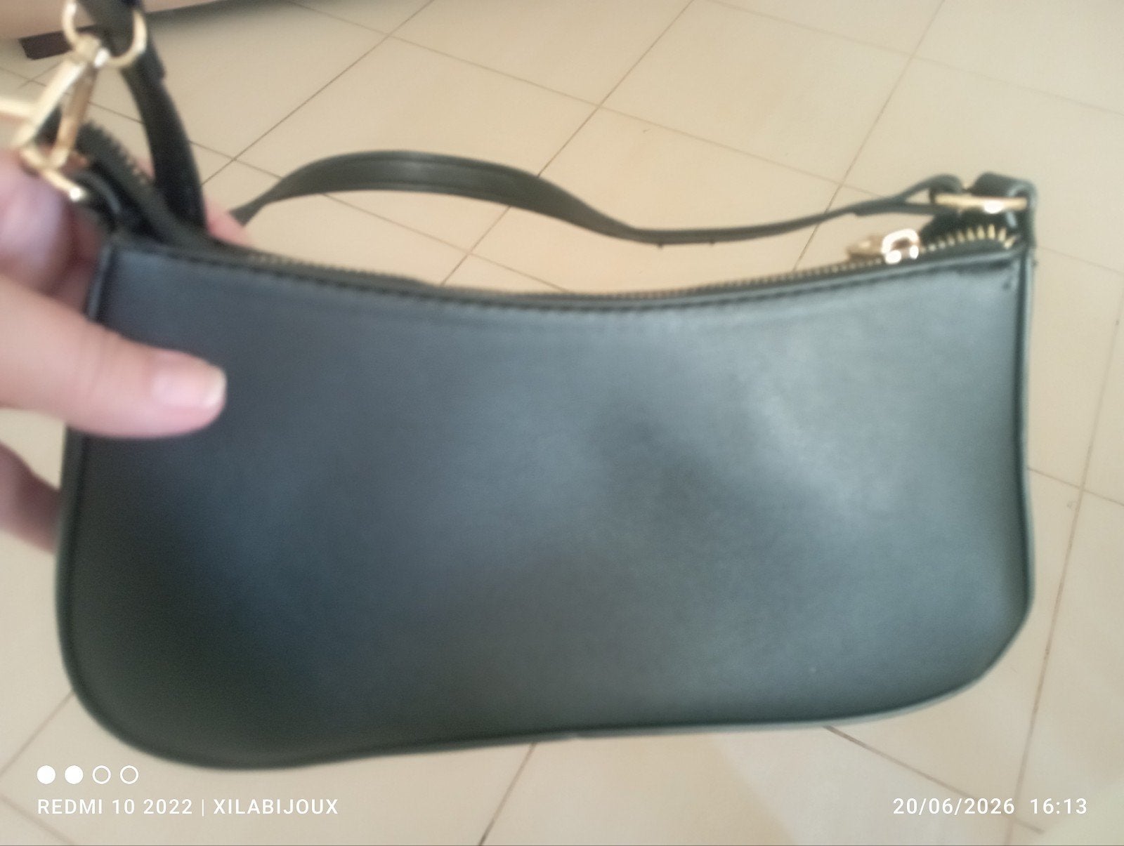 Petit sac noir cuir synthétique Nouveau, faire offre, Enlèvement ou Envoi, Noir, Cuir