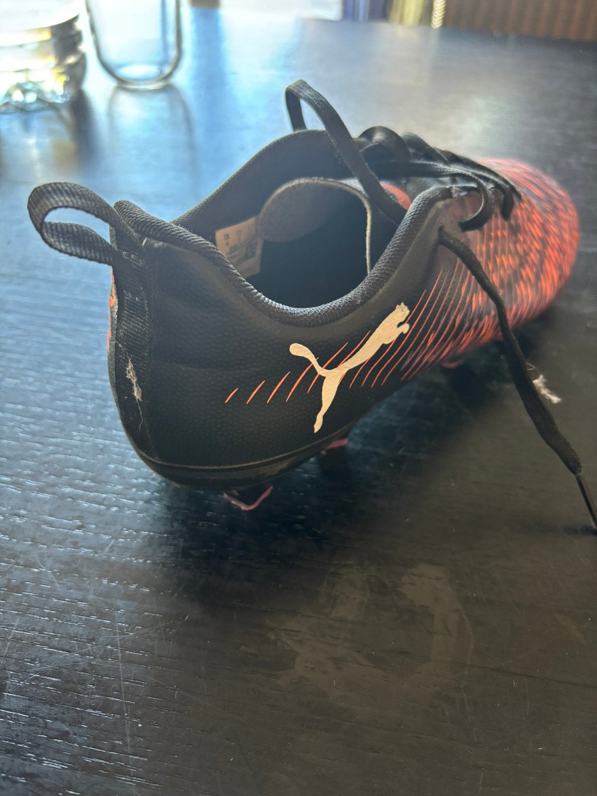 Chaussures de foot puma 37, Enlèvement ou Envoi, Comme neuf, Chaussures