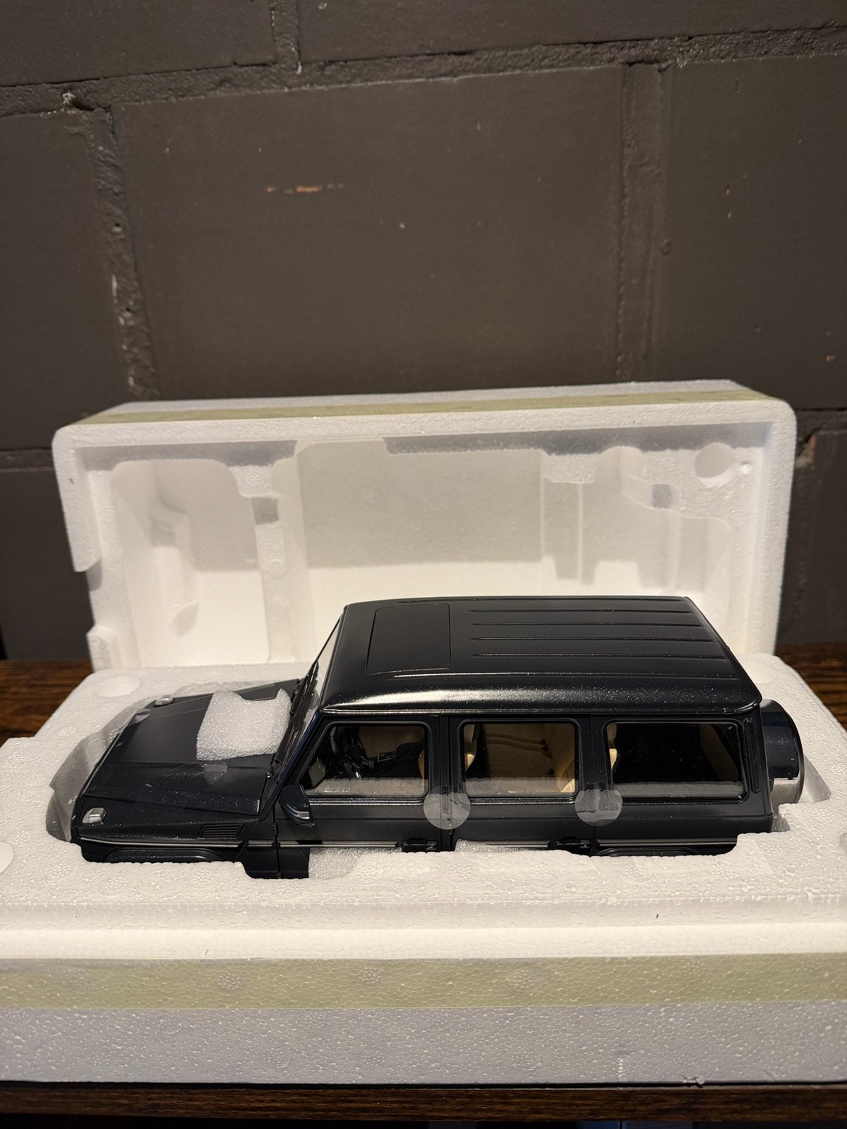 Iscale Mercedes G class W463 1 of 500, Ophalen, Zo goed als nieuw