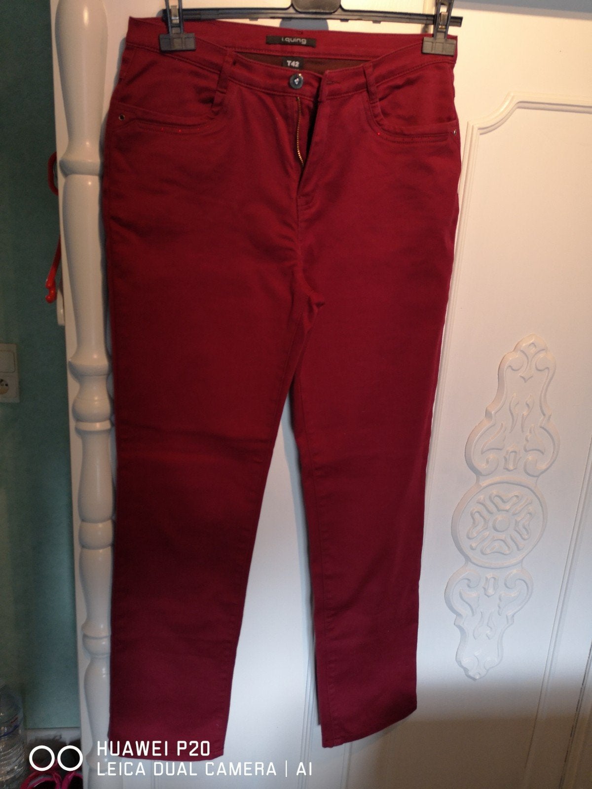 pantalon jean rouge cerise, Enlèvement ou Envoi, Rouge