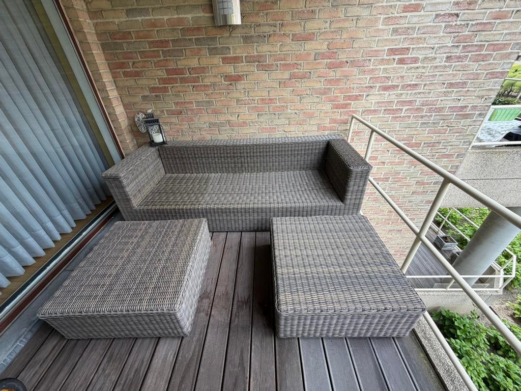 Rotan Loungeset met bank en 2 hockers, Tuin en Terras, Ophalen, Bank, 3 zitplaatsen, Zo goed als nieuw