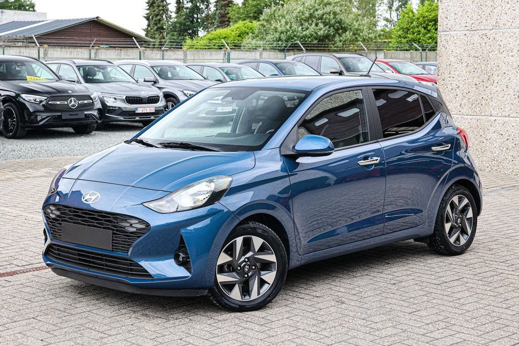 Hyundai i10 TWIST-UITVOERING*ACHTERUITRIJCAMERA*APPLE-CARPLA, Voorwielaandrijving, 116 g/km, Stof, Gebruikt