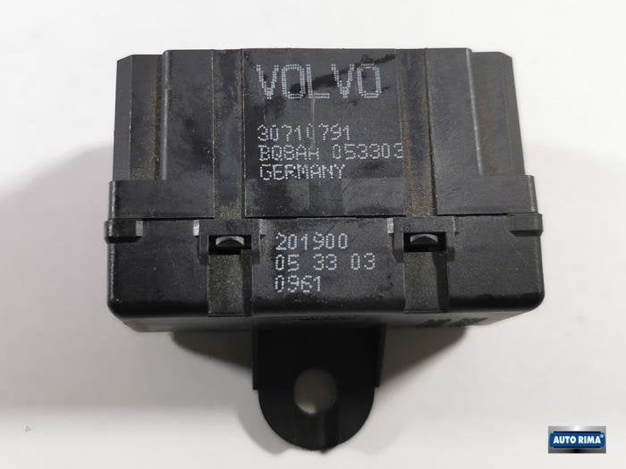 Relais van een Volvo V50, Gebruikt, -, -, Ophalen of Verzenden