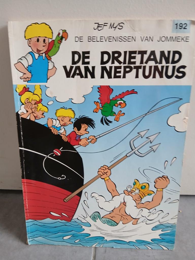 De drietand van neptuns, Livres, Enlèvement
