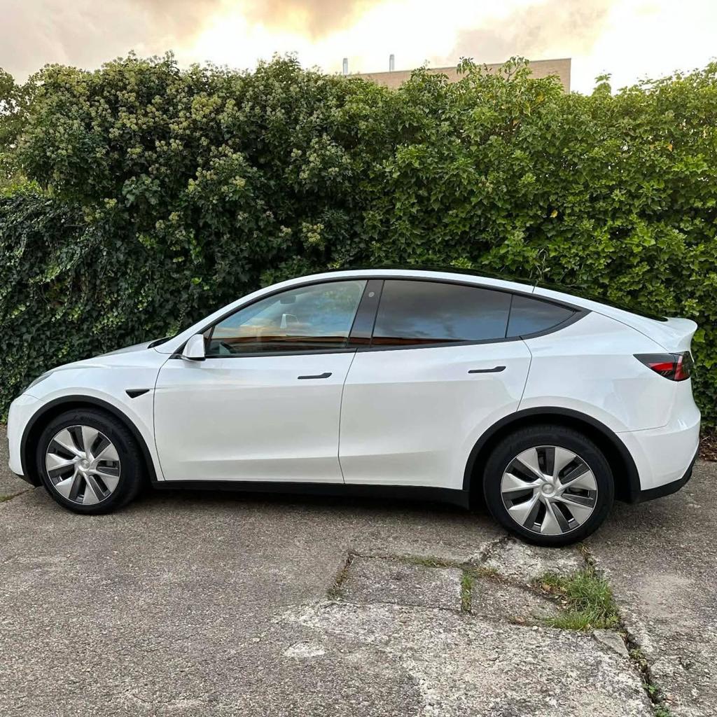 Tesla Model Y Long Range All-Wheel Drive met trekhaak., Autos, Achat, Attache-remorque, Entreprise, Noir