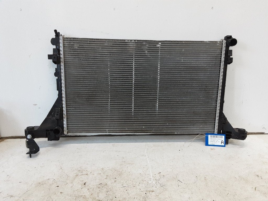 RADIATEUR Renault (214106091R), Gebruikt, Renault, Mevr. I. Hauben, Rue de l'Espoir 34 34
4030  GRIVEGNÉE, BE