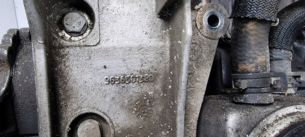 Moteur RHS Nu PEUGEOT 307, Envoi, Utilisé, Daihatsu