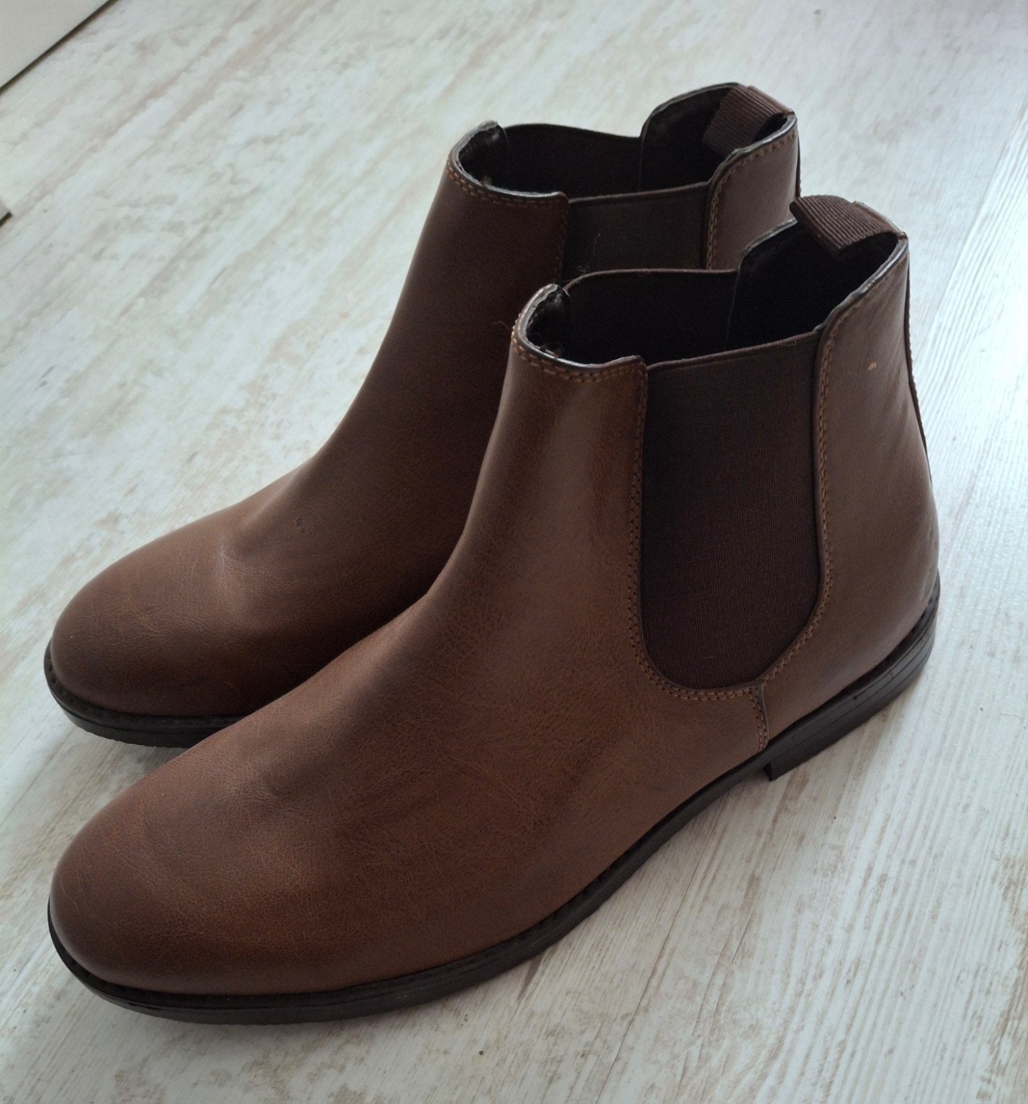 Herenschoenen maat 45., Ophalen