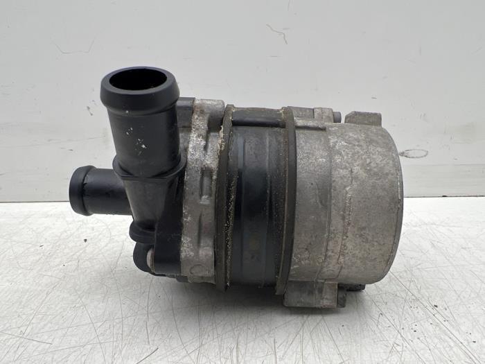 Pompe à eau d'un Audi S5, -, 3 mois de garantie, Audi, Utilisé