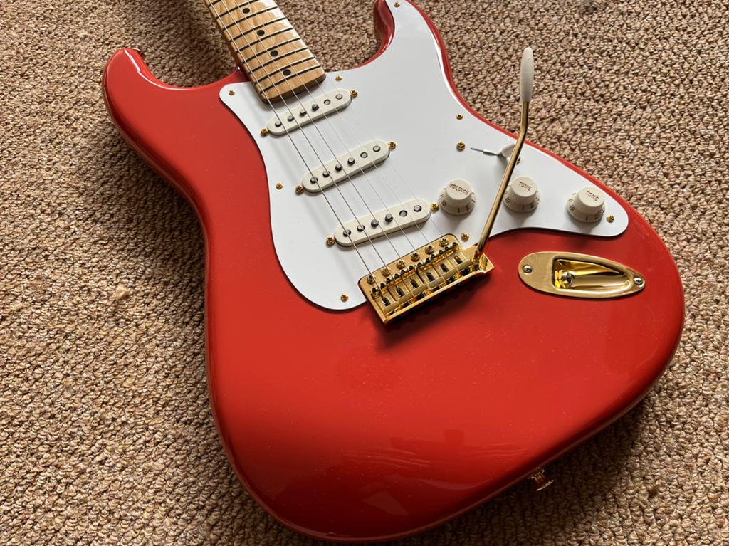 Fender Stratocaster Vintera II 50s Fiesta Red Limited Ed, Ophalen, Zo goed als nieuw, Fender