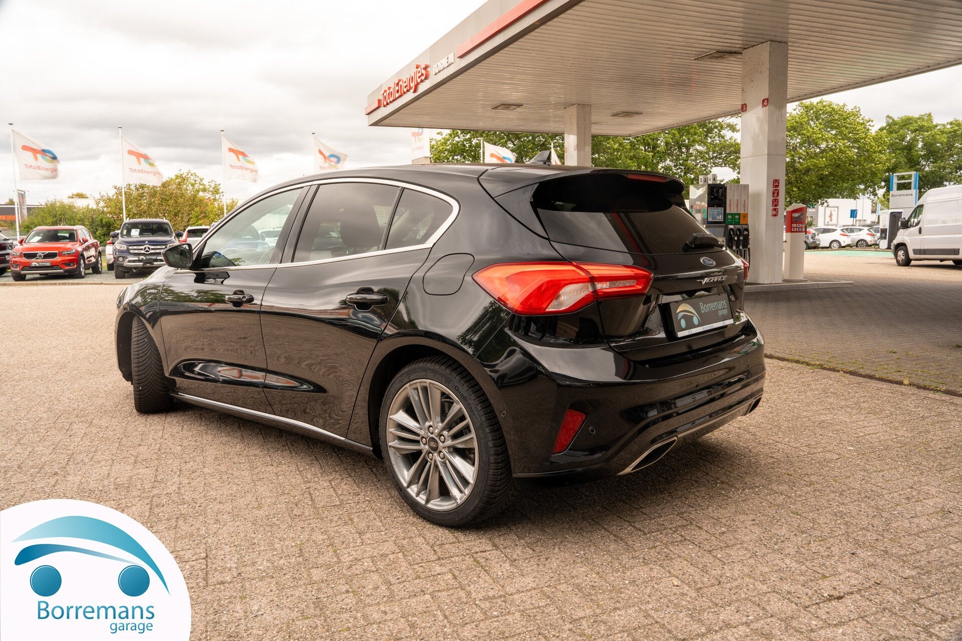Ford Focus 1.5 Benzine Vignale Full Option Leder/Navi/Carpl, 0 cilinders, Zwart, Bedrijf, 5 deurs