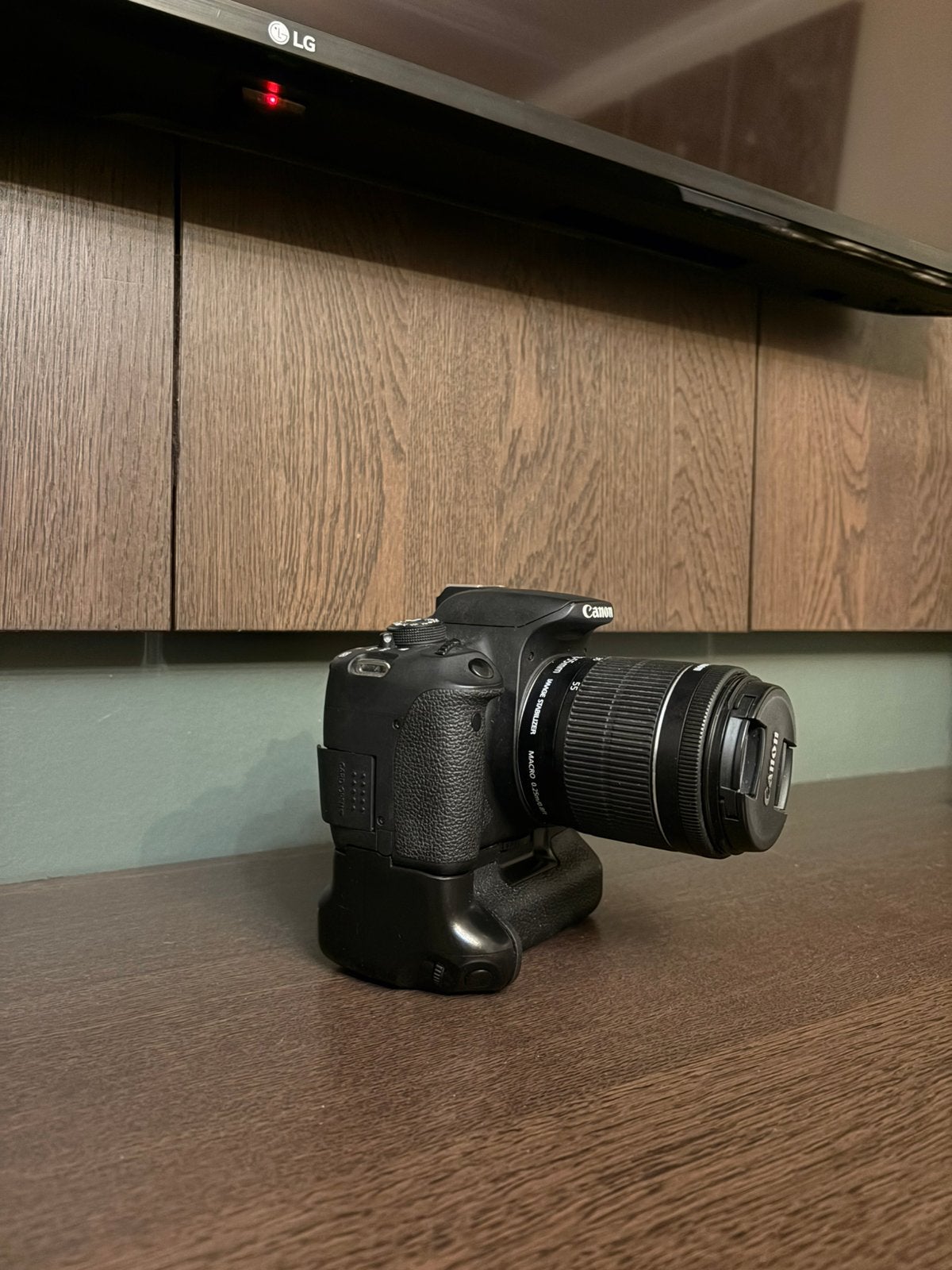 Canon 700d ZEER goede staat (gratis SD kaartje erbij 😉), 18 mégapixels, Canon, Utilisé, Reflex miroir