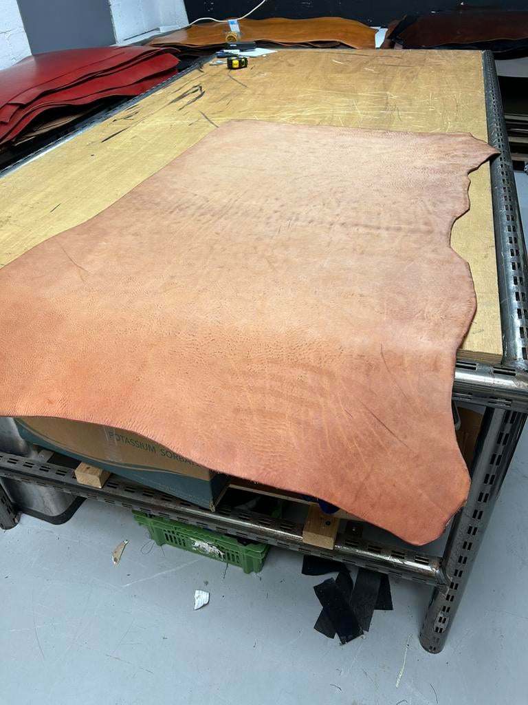 Licht bruin half soepel tuig leer 3-3.5 mm dikte, Ophalen of Verzenden, Bruin