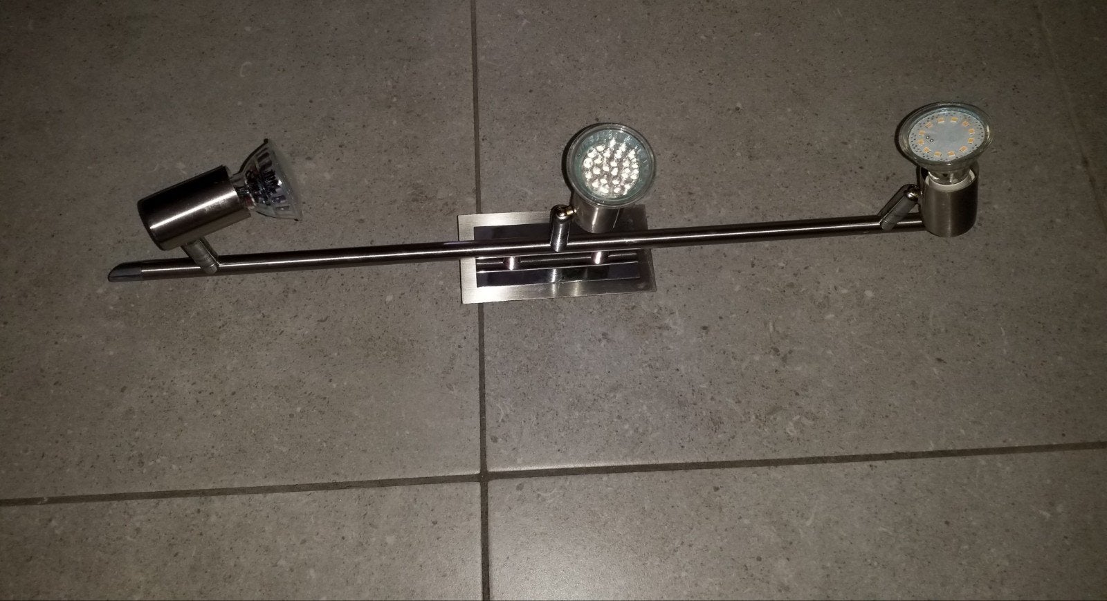 Spot met 3 led lampen, Ophalen of Verzenden, Zo goed als nieuw, LED, Verstelbaar