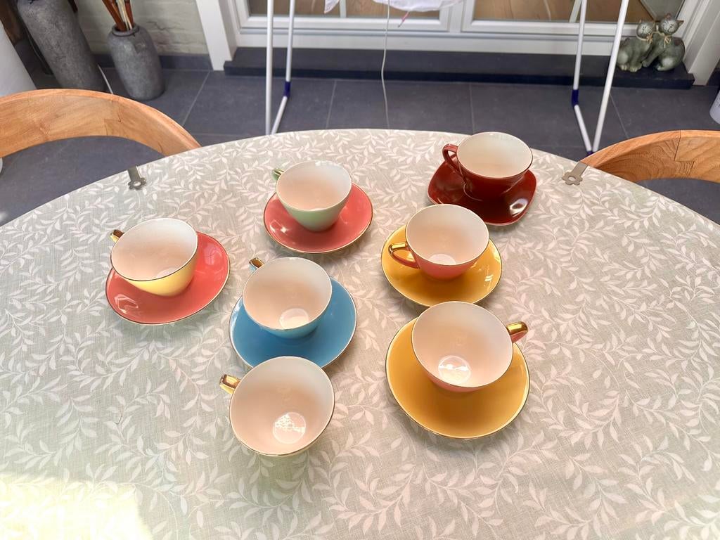 Boch pastel tasjes en bordjes, Antiek en Kunst, Ophalen