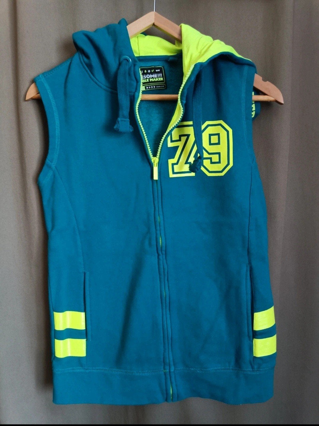 Coolcat 13/14 jaar mouwloos vest met ritssluiting en capucho, Kinderen en Baby's, Ophalen of Verzenden