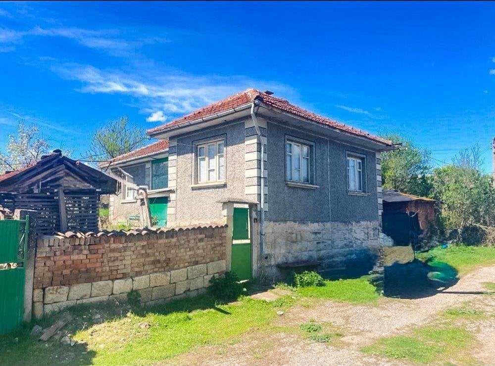 Maison de charme avec jardin de 900 m² village près de Ruse, Bulgaria, Village, Maison d'habitation, 3 pièces
