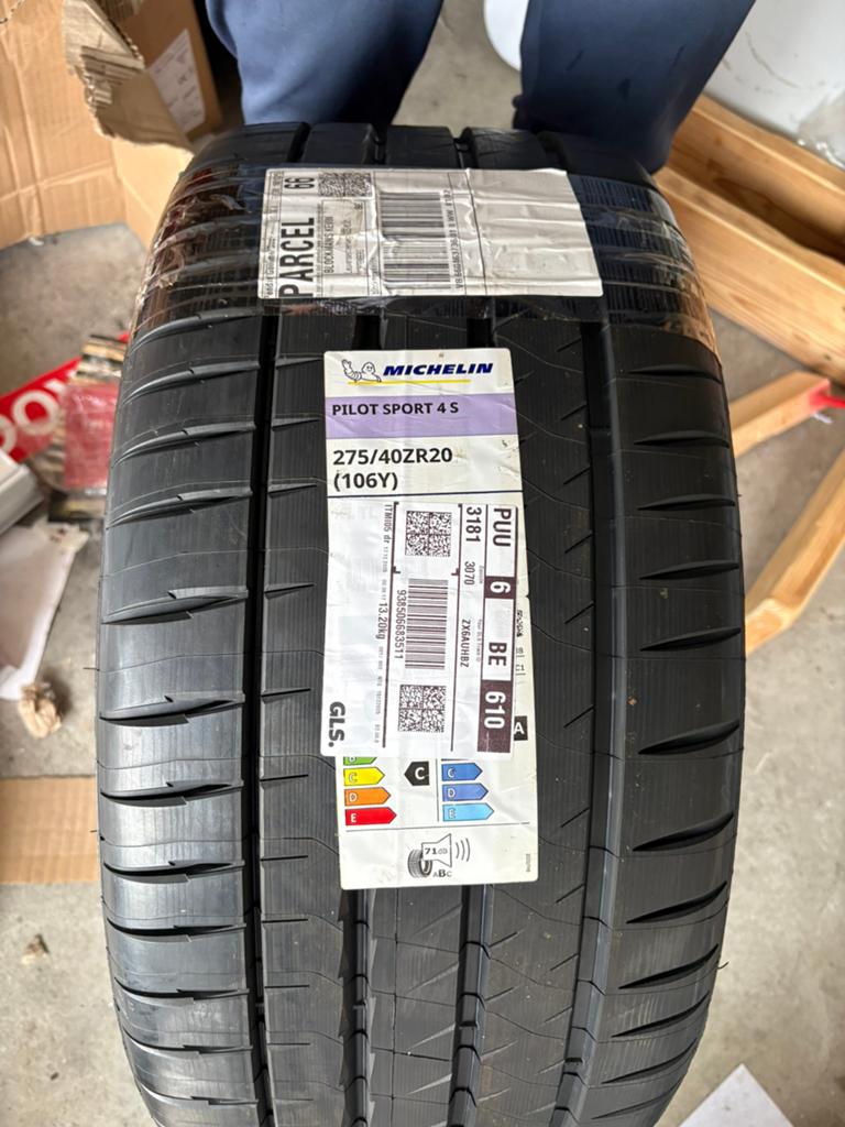 Pneus Michelin, Enlèvement, Neuf