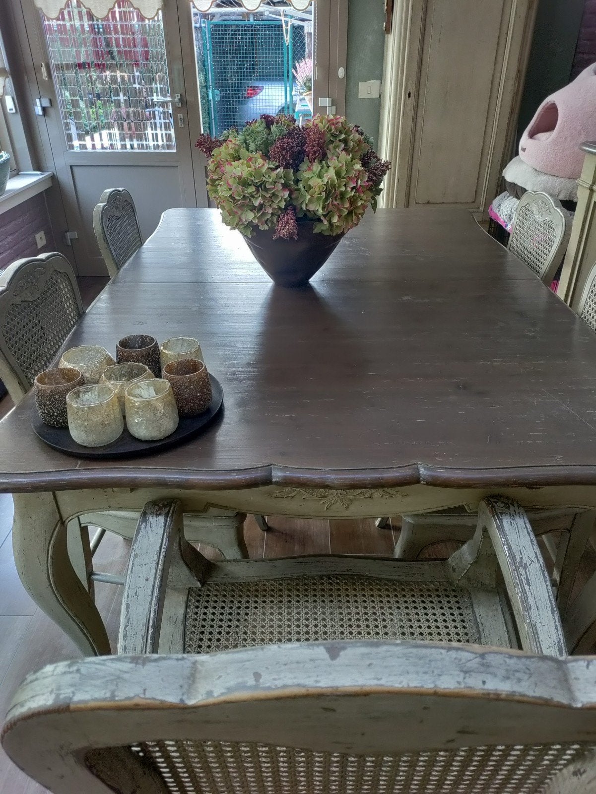 tafel met 4 stoelen en twee zetelstoelen, Huis en Inrichting, Ophalen, Twee