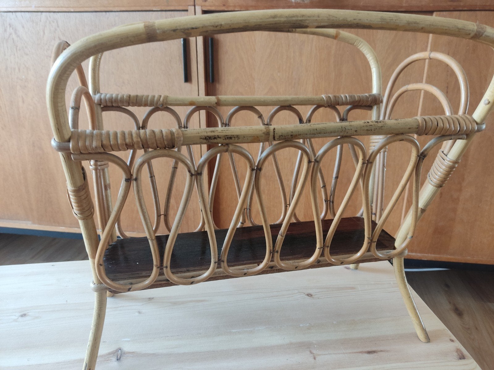 Rotan krantenrek, Antiquités & Art, Enlèvement ou Envoi