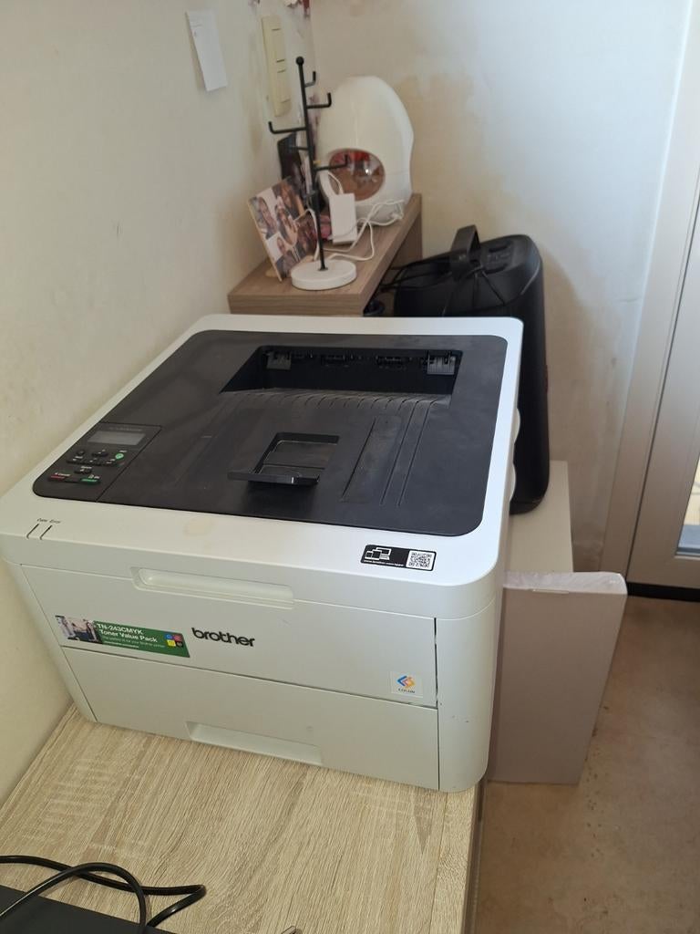 Brother Laserprinter kleur A4, Computers en Software, Printers, Ophalen, Kleur printen, Printer, Zo goed als nieuw