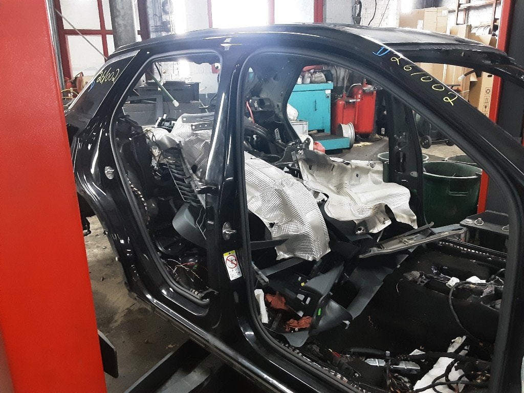DIVERS MONTANT PORTE C D Volkswagen T-Roc I, Volkswagen, Mevr. I. Hauben, Utilisé, Rue de l'Espoir 34 34
4030  GRIVEGNÉE, BE