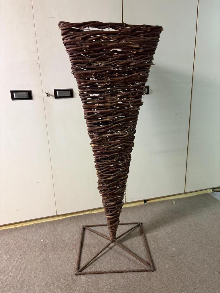 Bloemenstaander decoratie, Ophalen, Zo goed als nieuw