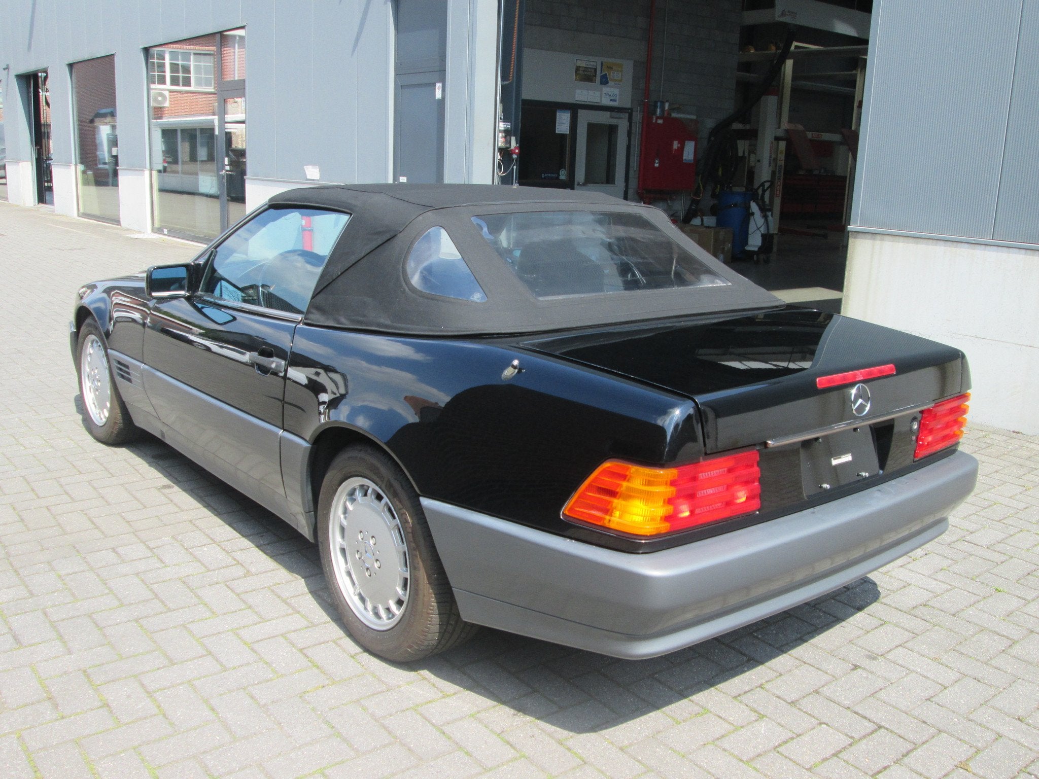 Mercedes-Benz SL 300 24 V, Automaat, Achterwielaandrijving, Zwart, Zwart