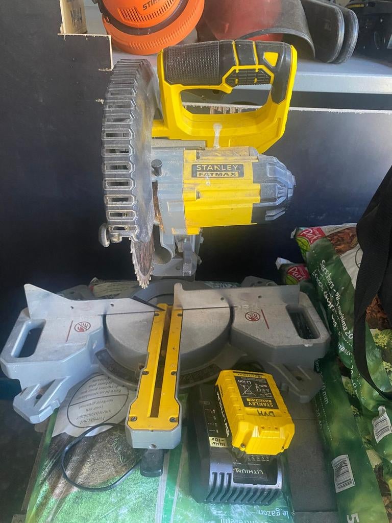 Afkortzaag, Bricolage & Construction, Outillage | Foreuses, Enlèvement