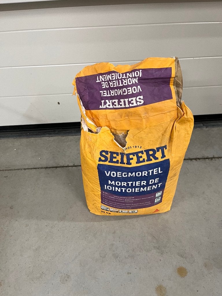 Seifert voegmortel zak, Ophalen, Zo goed als nieuw