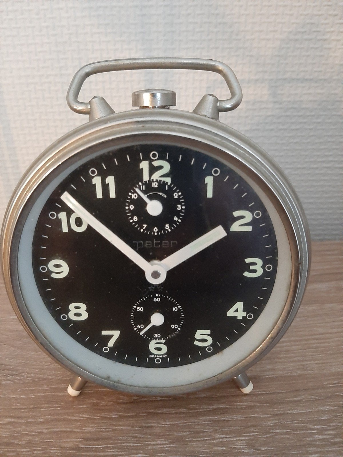 Oude wekkers, Ophalen