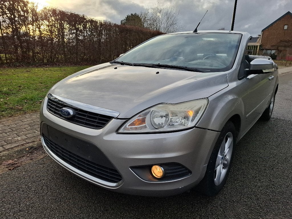 Ford Focus CC Cabrio 1.6i 100 CH Trend 2010, Autos, Ford, Particulier, Achat, Focus, ABS, Airbags, Air conditionné, Alarme, Climatisation automatique
