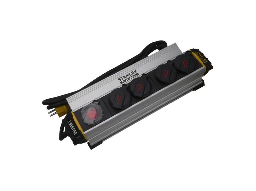 Stanley FatMax Stekkerdoos 4-voudig met Klem, Doe-het-zelf en Bouw, Elektriciteit en Kabels, Ophalen, Nieuw, Stopcontact