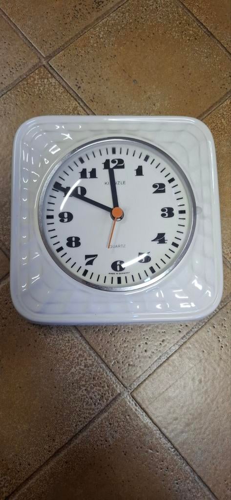 Antiek vintage wandklok Kienzle quartz, Ophalen, Wandklok