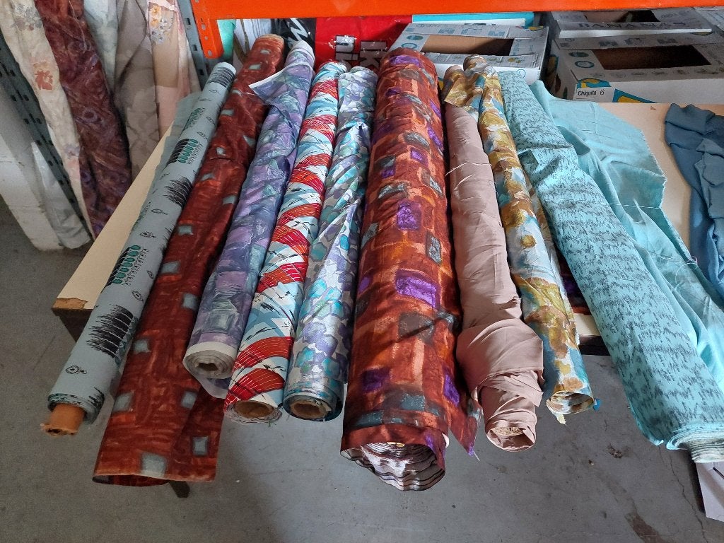 verschillende rollen stof, Ophalen, Nieuw, Crème