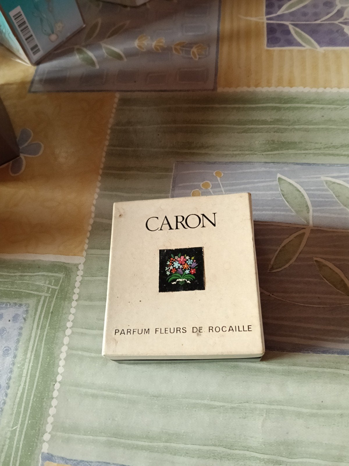 parfum, Enlèvement ou Envoi