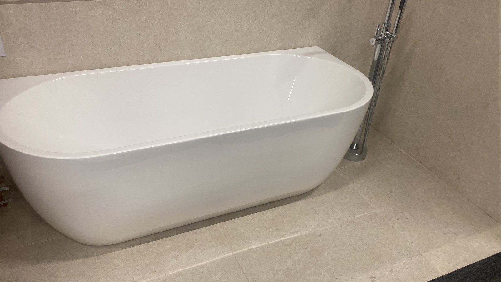 Cherche installer bain, en Basècles, Huis en Inrichting, Badkamer | Complete badkamers, Zo goed als nieuw, Ophalen of Verzenden