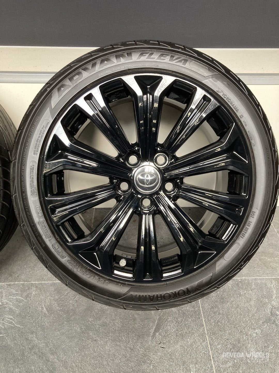17” originele Toyota Corolla Hybrid velgen + banden 5x114.3, Auto-onderdelen, Gebruikt, -, -, Banden en Velgen