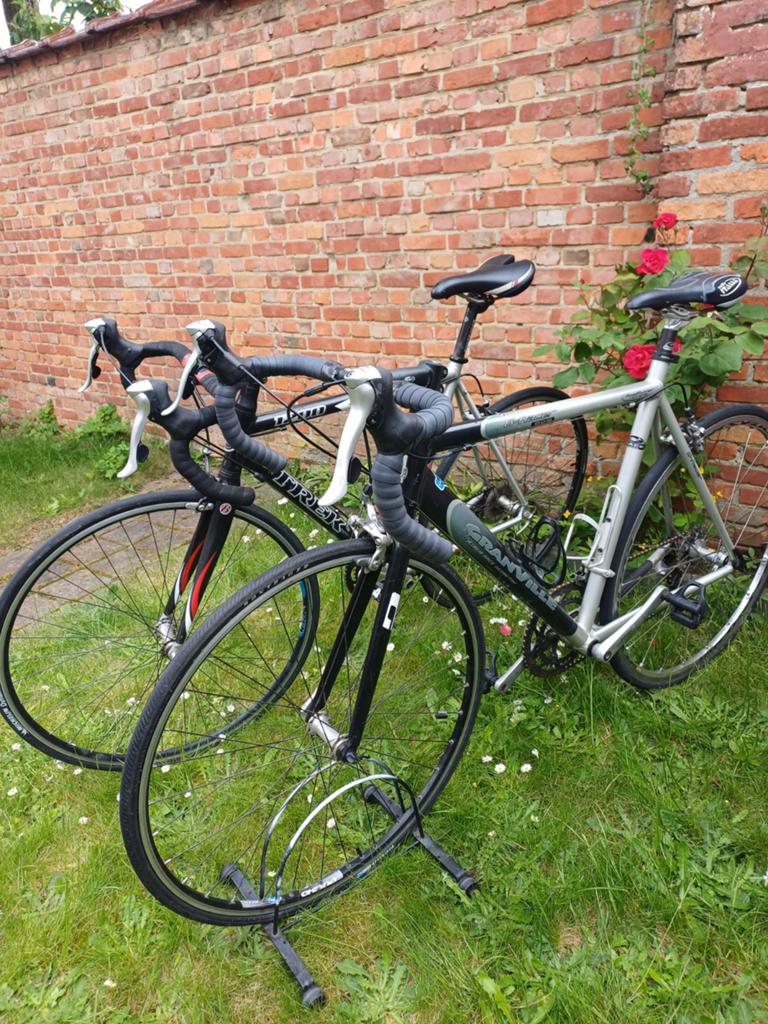 2 Racefietsen Trek & Granville, Fietsen en Brommers, Fietsen | Racefietsen, Ophalen, 28 inch, Gebruikt, Velgrem