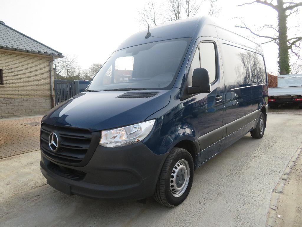 Mercedes-Benz Sprinter 311CDi - FWD - 17.736km - A2H2 - 2019, Auto's, Bestelwagens en Lichte vracht, Voorwielaandrijving, Blauw