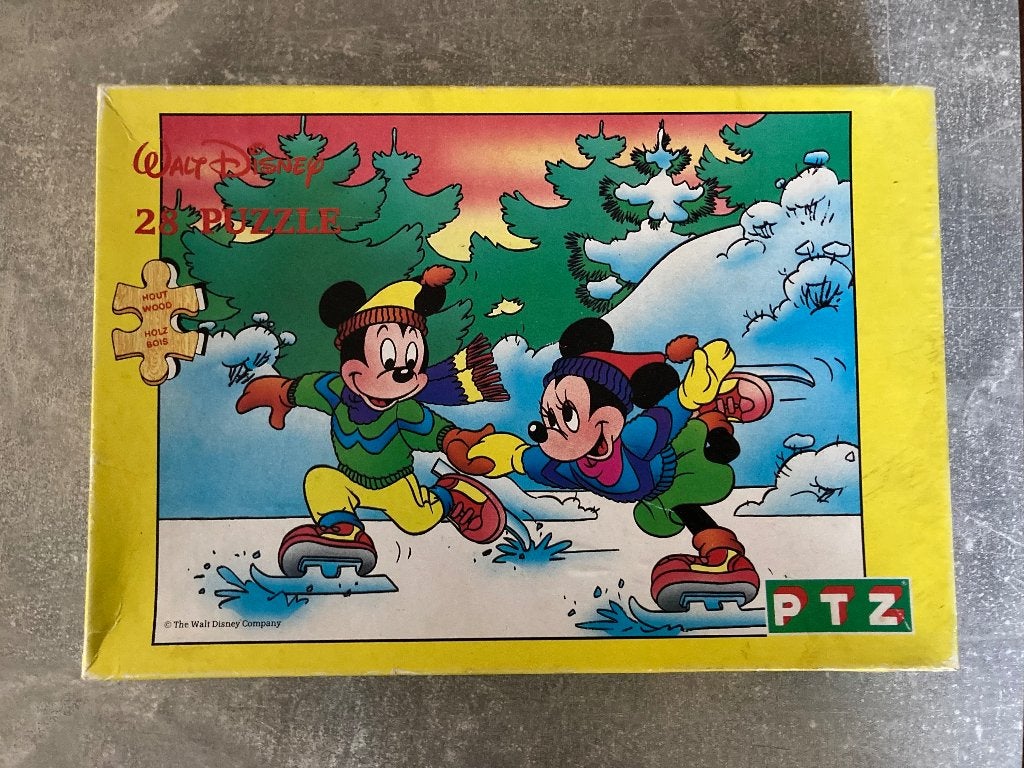 Puzzel Mickey en Minnie Mouse, Ophalen of Verzenden, 10 tot 50 stukjes, Zo goed als nieuw, Van hout