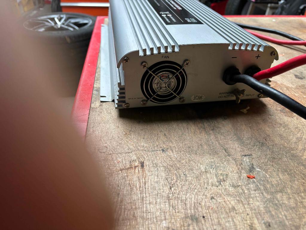 omvormer 12v, Caravans en Kamperen, Ophalen of Verzenden, Gebruikt