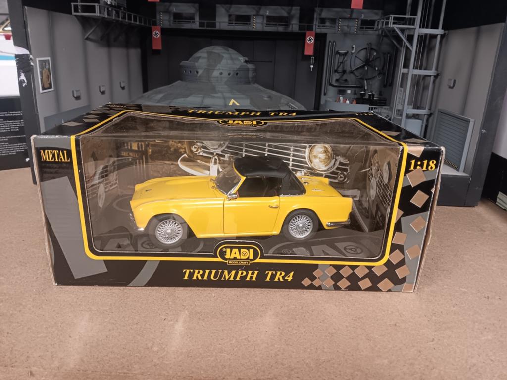 Triumph TR4 JADI 1/18, Ophalen of Verzenden