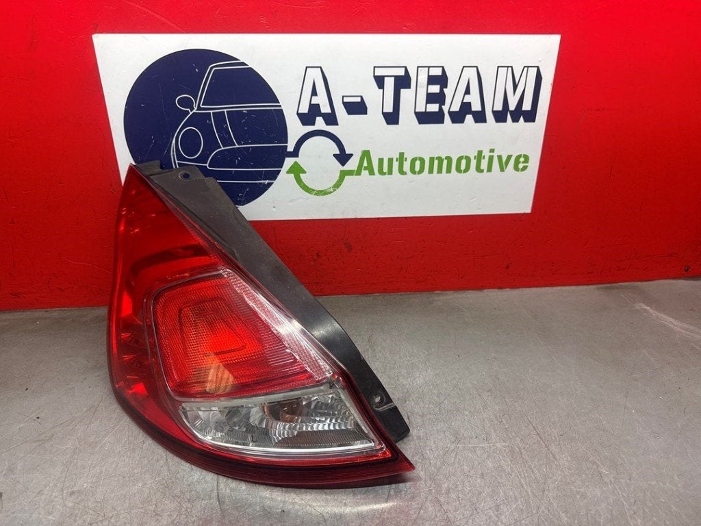 FEU ARRIÈRE GAUCHE Ford Fiesta 6 (JA8) (01-2008/01-2018), Henry-Ford-Straße  1
50735  Köln, DE, Ford-Werke GmbH, Kunden@ford.com