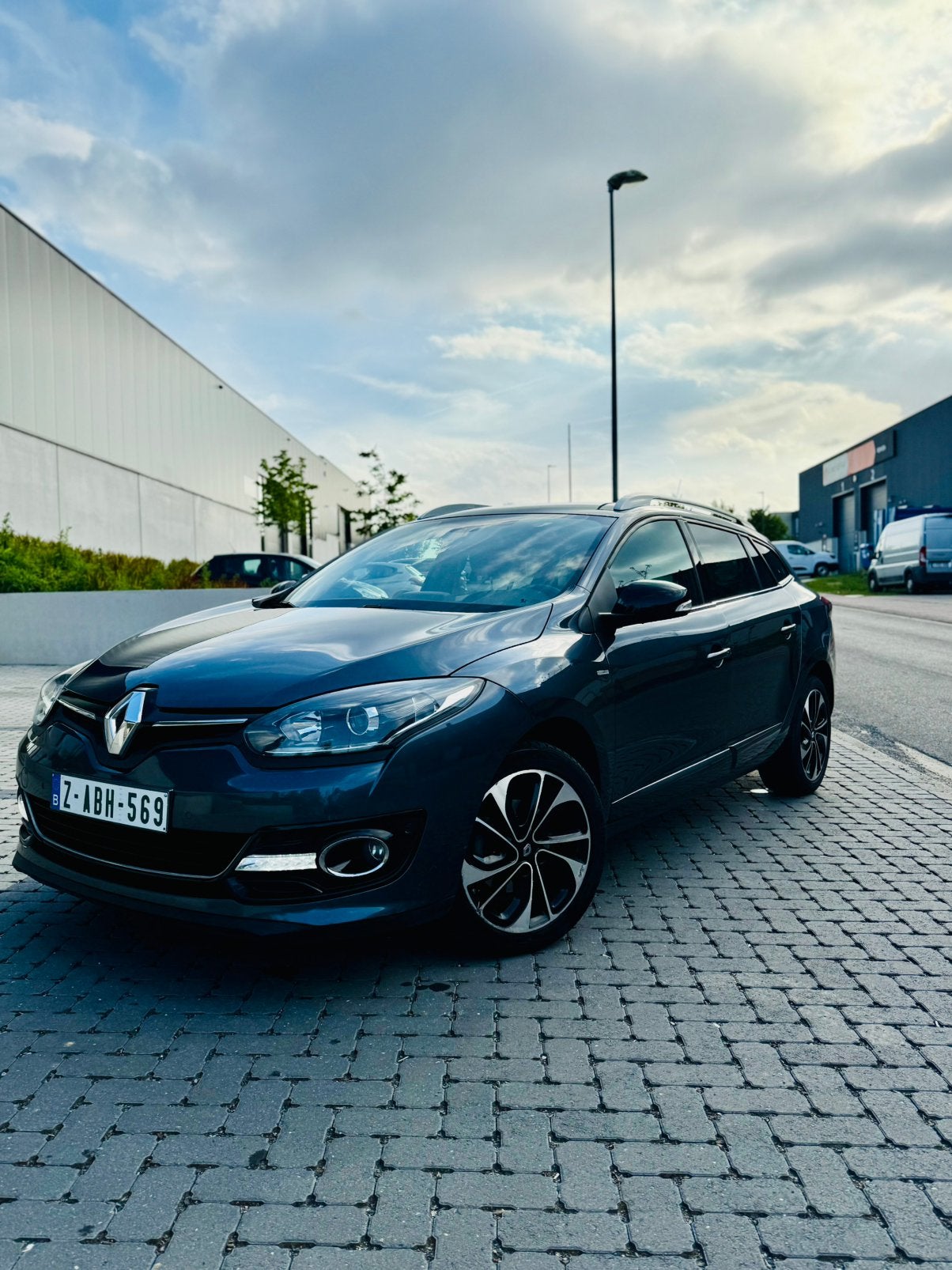 RENAULT MÉGANE Edition  BOSE – 1.2 TCe 115 ch – 06/2016, Cuir, Achat, 5 places, Particulier
