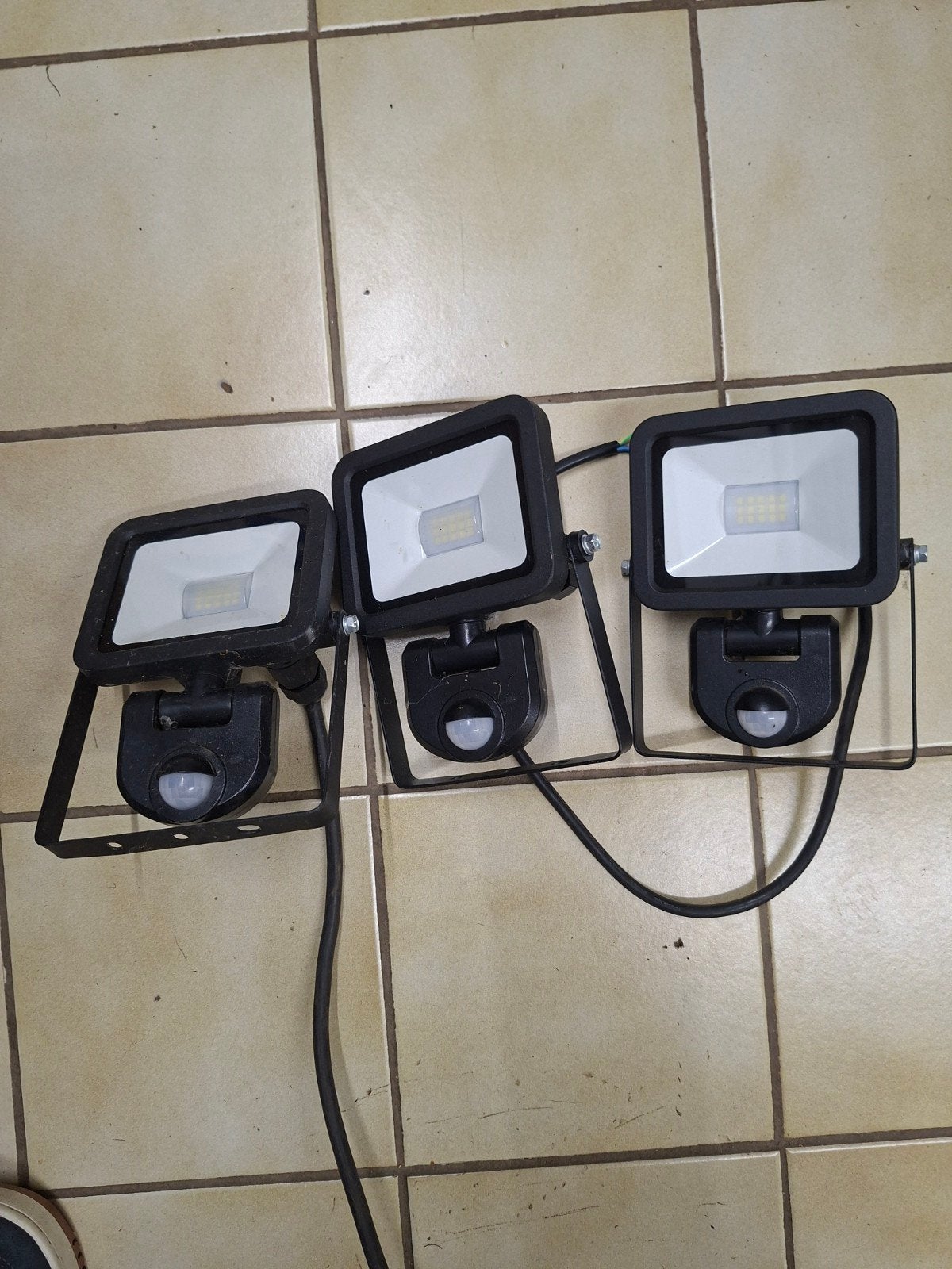 3 led lampen elk 10 w met sensor, Enlèvement ou Envoi, Utilisé, Lampe