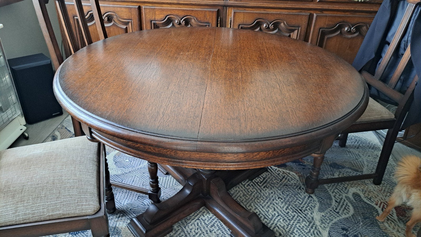 Eike tafel rond ,uitschuifbar tot 6 personen, Huis en Inrichting, Ophalen, Rond